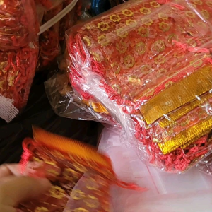 100 chiếc Túi lộc đỏ hoạ tiết hoa dùng đựng trang sức gạo muối giao thừa