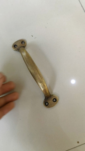 Tarikan Laci Lemari Meja Kuningan Antik Motif Lengkung 14 cm 1 Pcs