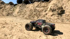 Xe điều khiển Crazy Truck 1/18 tốc độ 40km/h xe 2 cầu siêu mạnh siêu bên bộ truyền động kim loại chịu lực