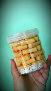 Kue Kastengel Keju Isi 500 gram(1/2 kg) Kue kering Kastengel Keju / Cemilan keluarga Kue Lebaran