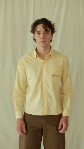 Thesilverneedle - crop oxford shirt เสื้อเชิ้ตออกฟอร์ดแขนยาว ทรงครอป พร้อมโลโก้ cursive (มี 2 สี)