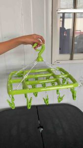 Hanger With 24 Clips