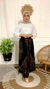 SARUNG WANITA GOYOR/GLOYOR BATIK MBAK SANTRI PUTRI (BISA COD)