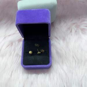 Christmas promo! Stud Earrings Hypoallergenic Gold‼️