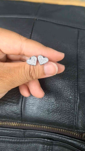 Đôi bông tai nữ đẹp hình trái tim đeo dễ thương Lokalo 24.7.23