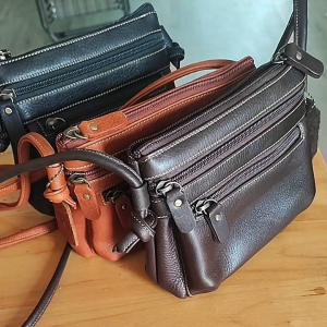 กระเป๋าสะพายข้าง หนังแท้ สะพายแผ่น กระเป๋าผู้หญิง กระเป๋าสะพายข้าง หนังแท้