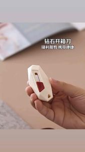 Hecca VENGE Cutter Mini Ergonomi Ergonomic Lucu Pisau Kecil Pemotong Kertas Portable