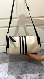 TAS CANVAS SELEMPANG WANITA IMPORT TERBARU MURAH/FASHION BAG YOLA 7533