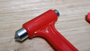 🚩5.5(ร้าน​แนะนำ​) ค้อน ค้อนนิรภัย​ ขนาดเล็ก เครื่องตัดเข็มขัด ค้อนทุบกระจก​ หน้าต่าง ค้อนช่วยชีวิต​ พร้อมส่งสินค้า