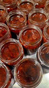 น้ำพริกเผานู้ดเดิ้น 100กรัม หอม เข้มข้น ต้นตำรับมากว่า30ปี