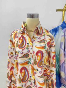 Kemeja: Pilihan Terbaik untuk Acara Formal & Sehari-hari