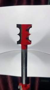 ดอกเร้าเตอร์ตีลอน เป็น ตีลายไม้ ขนาด 36x30มิล แกนจับ 1/2 กับ ฟันคาร์ไบด์ รหัส 13004