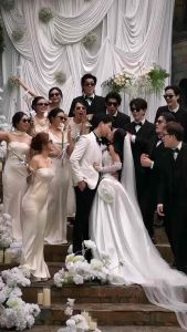 ÁO REN CÚP KHUNG CROSET MIX VÁY CƯỚI TẠO KIỂU