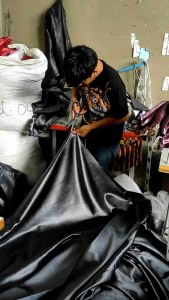 Gorden Jendela & Pintu Terbaik: Blackout Minimalis & Polos Terbaru