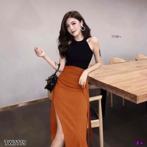 7779 Set 2 ชิ้น เสื้อติดแขนกุด + กระโปรงยาว