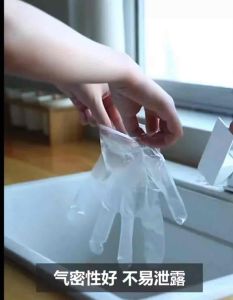 100PCS Disposable Plastic Gloves Sarung Tangan Plastik Sekali Guna Transparent Food Cleaning Pet Care Household