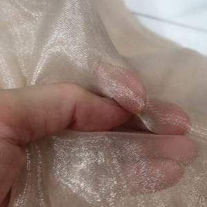 Vải voan kiến màu da -khúc 2m(khổ 1m5)may đầm váy thiết kế thời trang