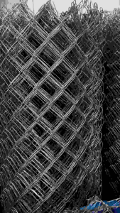 KAWAT HARMONIKA GALVANIS 1 ROLL LUBANG 5 CM PANJANG 25 METER TINGGI 1 METER