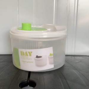 High Quality Salad Spinner Fruit Vegetable Kitchen Food Dryer Drainng Bowl