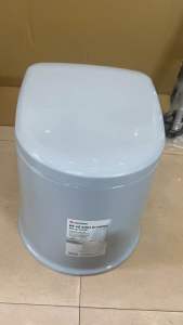 Bô vệ sinh di động cho người già