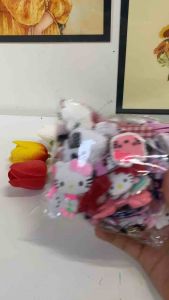 Sét 50 kẹp tóc hello kitty siêu đáng yêu .