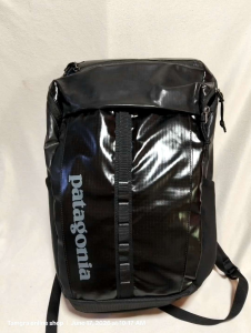 PATAGONIA BLACK HOLE 23L BACKPACK