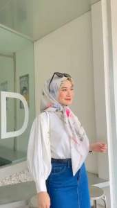 Baniescoop Hijab Dwiny Ice Cube: Kerudung Voal Modis