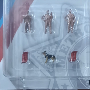 American Diorama Mijo Exclusives 1:64 scale figures Metro Police ( Chase)