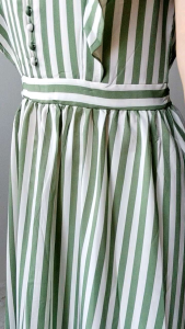 Kode 14011 MARILYN STRIPPED RUFFLE MIDI DRESS - DRESS SALUR ELEGAN SANTAI HANG OUT OOTD KEKINIAN KOREAN STYLE GAUN WANITA