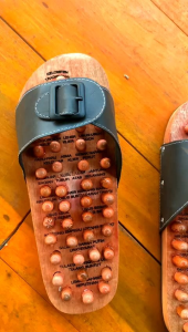 Sandal Refleksi Kayu Slop Hitam / Sandal Rematik / Sandal Pria&Wanita