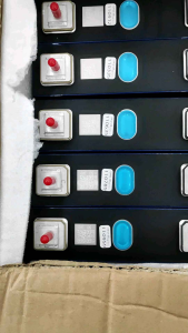 Pin FLP sắt photphats lifepo4 3.2V110AH mới 100%