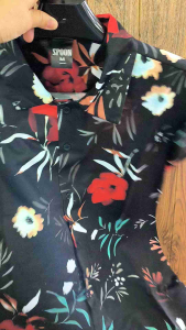Kemeja Fullprint Spoon Motif bunga hitam merah