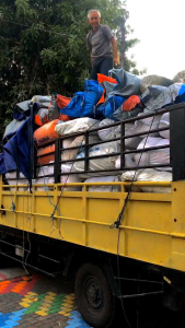 Troli Dorong Praktis: Troli Barang Berbahan Plastik & Serbaguna