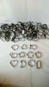 Cetakan Kue Kering 12 Bentuk Bahan Stainless Steel