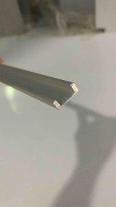 U Rail / Rel Bawah Etalase panjang / Sliding Lemari HARAP DIBACA SEBELUM CHECKOUT MOHON UNTUK MENCANTUMKAN UKURAN POTONG SEBELUM ORDER DENGAN MAKSIMAL 15M Warna Silver Gratis Packaging yang aman