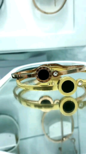 GELANG BANGKOK BULGARY HITAM BULAT ROMAWI TITANIUM ANTI KARAT ANTI ALERGI