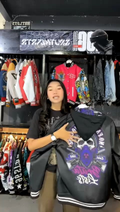 Jaket Varsity Hoodie AVAS: Pilihan Terbaik untuk Musim Dingin