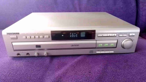 CD player VCD DPF-K7020V 3 disc