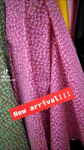 ผ้าปู หน้ากว้าง 115cm ล้ายมารีเมโกะ ดอกไม้ ผ้าคอตตอลผสม ถ่ายพร็อพ ฉาก ผ้าเมตร หลา