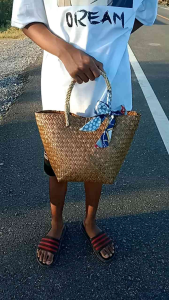 กระเป๋าทรงคิมขนาด7*8ผูกโบว์คละลาย