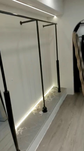 Nhận đặt hàng theo yêu cầu...Sào treo đồ thiết kế cho các shop quần áo cao cấp.