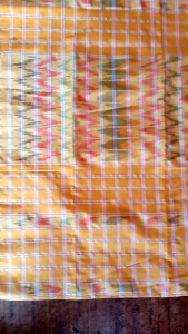 Lipa Saqbe & Sarung Tenun Sutra Mandar