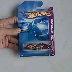 Diecast motor Hot Wheels Pit Cruiser