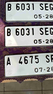 PLAT NOMOR MOTOR STANDAR BERLOGO KORLANTAS 2PCS/SEPASANG