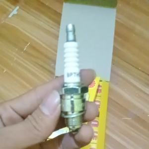 PAKET BP7HS GROSIR Busi NGK BP7HS PER 10PCS RX KING FI FIZR SIGMA 2TAK