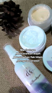 Skinds Beautycare Mencerahkan & Memutihkan Wajah.