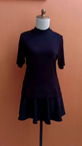 atasan wanita hitam pekat DUNA CEST LA VIE cewek L XL blouse jumbo lengan pendek santai