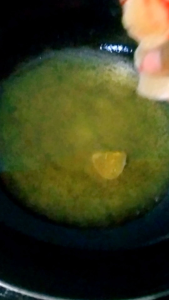 Karag kerupuk singkong mentah Siap goreng