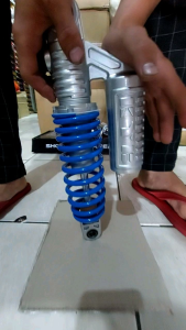 Shockbreaker shock skok tabung KYE/KY3 helibars Kayaba KYB Double Klik Atas Bawah fungsi Produk Origina
