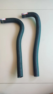 SELANG RADIATOR HONDA ACCORD 83 ATAS- BAWAH